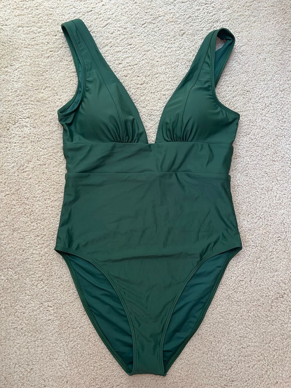 NEW Quince Italian Plunge One Piece Swimsuit Bathingsuit Palm Green V Neck Wom L